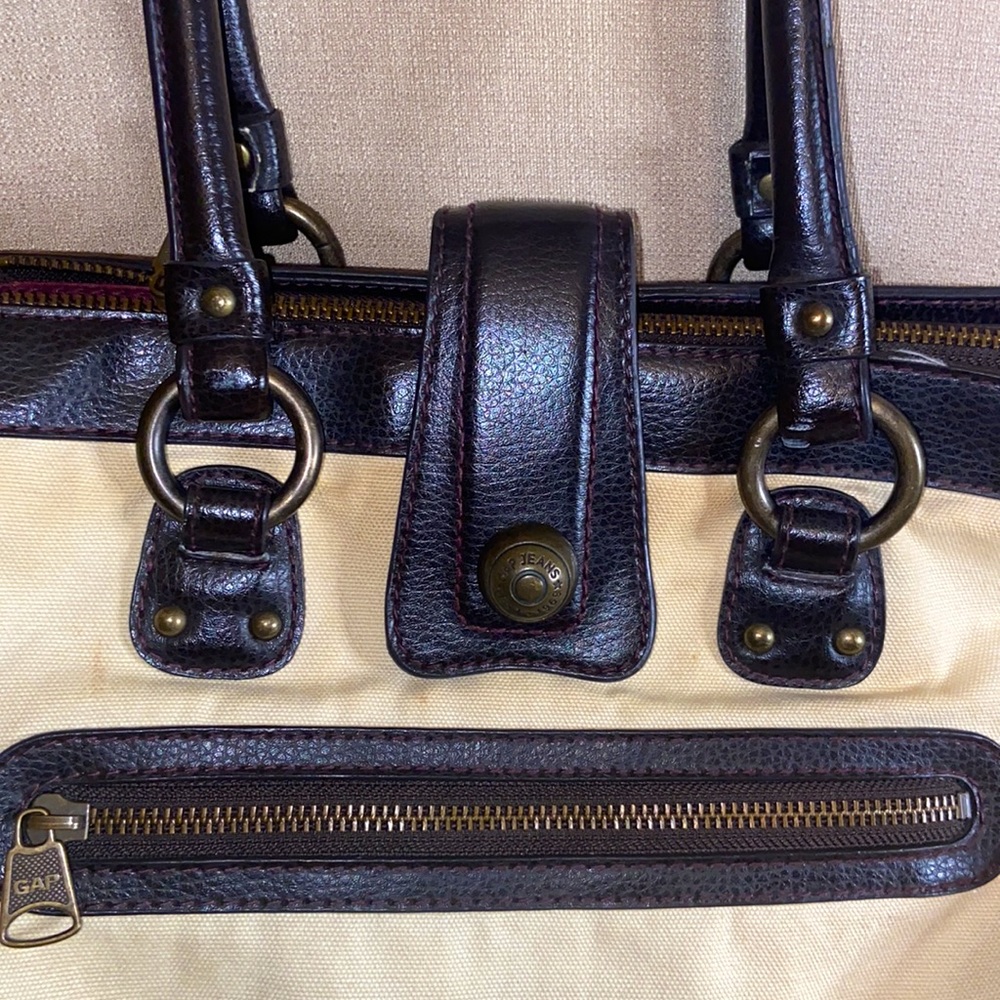 🌺🌺GAP HANDBAG 🌺🌺 - Picture 4 of 11